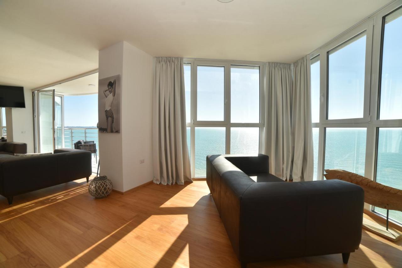 Beachfront Marilyn Durrës Extérieur photo